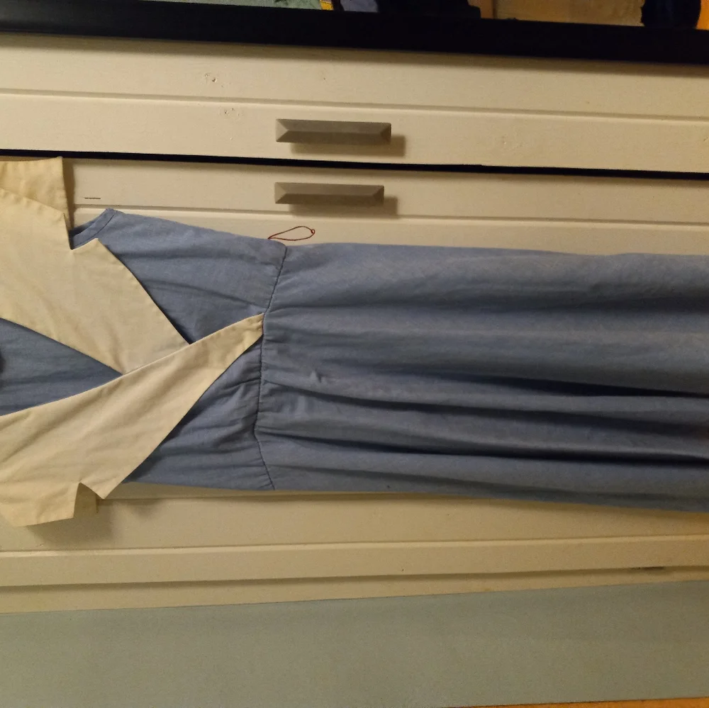 Vintage sleeveless dress with belt - Picture 6 of 13